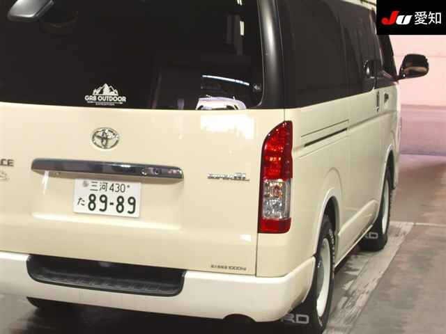 Toyota HIACE VAN 2019 7270121-8