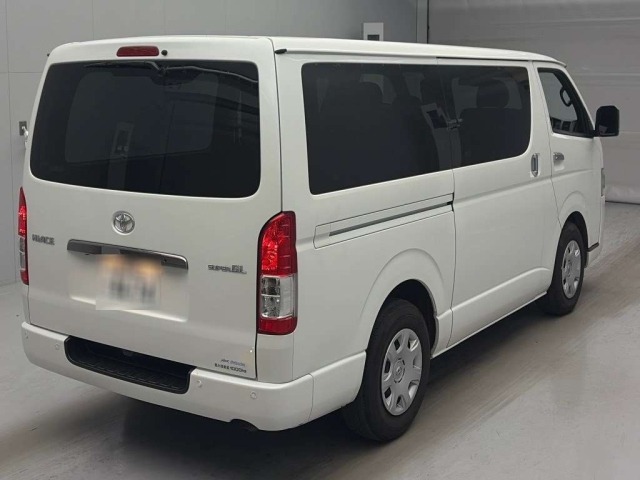 Toyota HIACE VAN 2024 7270133-1
