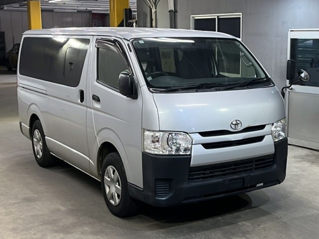 Toyota HIACE VAN 2015 7270156-4