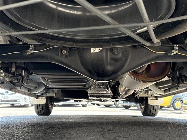 Toyota HIACE VAN 2020 7270331-17