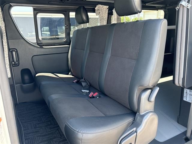 Toyota HIACE VAN 2020 7270331-6