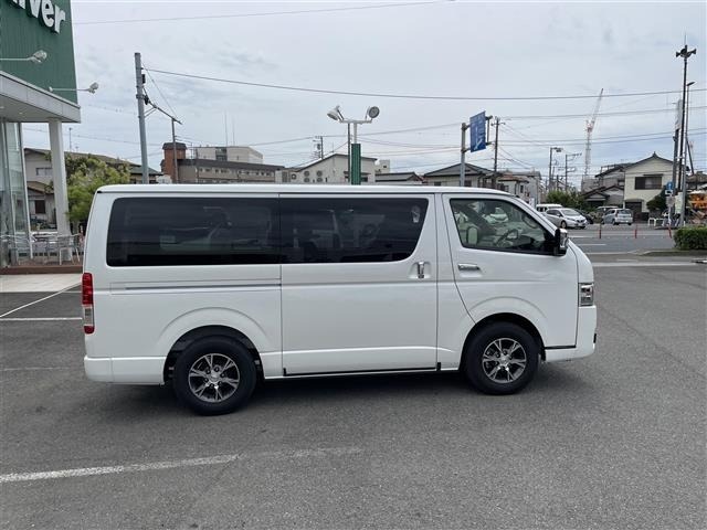 Toyota HIACE VAN 2025 7270332-1