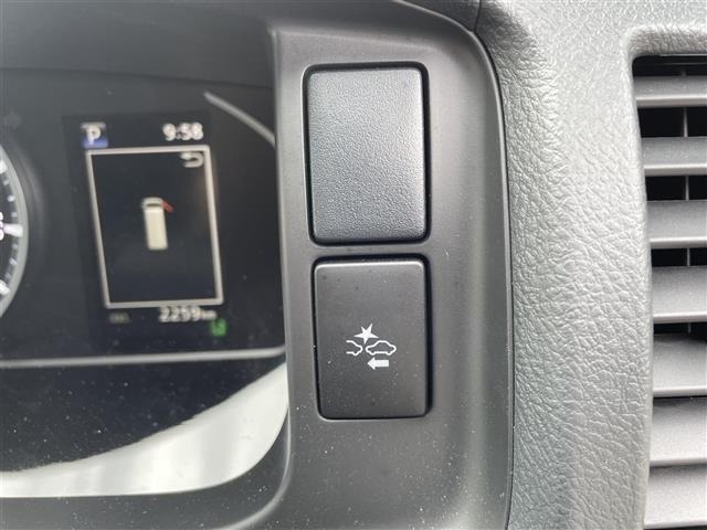 Toyota HIACE VAN 2025 7270332-11