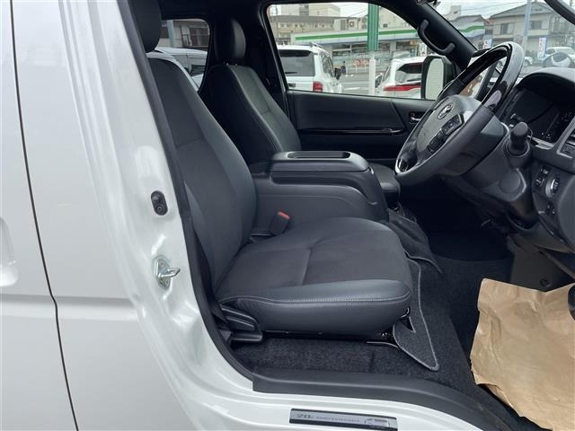 Toyota HIACE VAN 2025 7270332-6