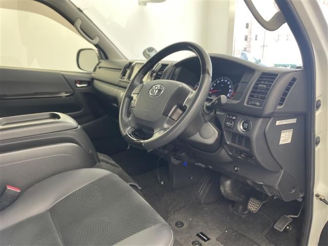 Toyota HIACE VAN 2017 7270335-1