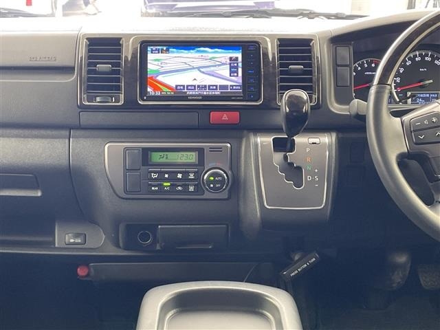 Toyota HIACE VAN 2017 7270335-6
