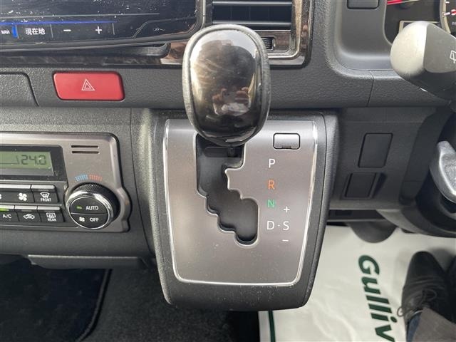 Toyota HIACE VAN 2019 7270351-8