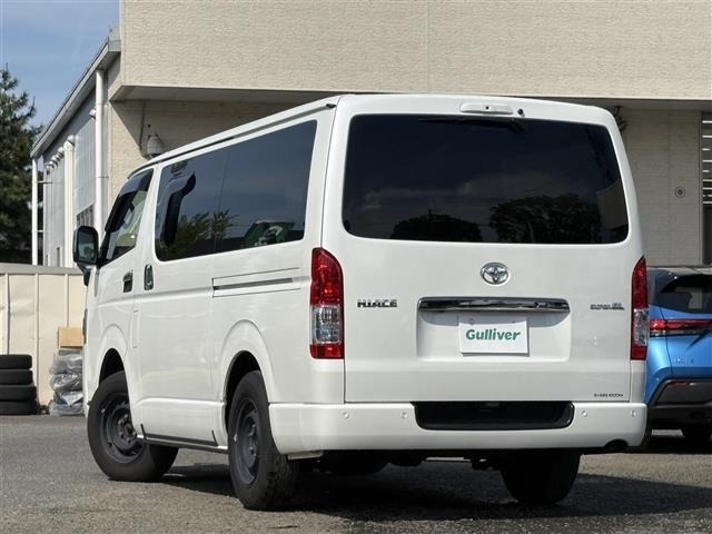 Toyota HIACE VAN 2023 7270364-13