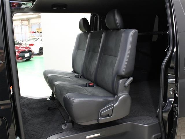 Toyota HIACE VAN 2023 7270365-11