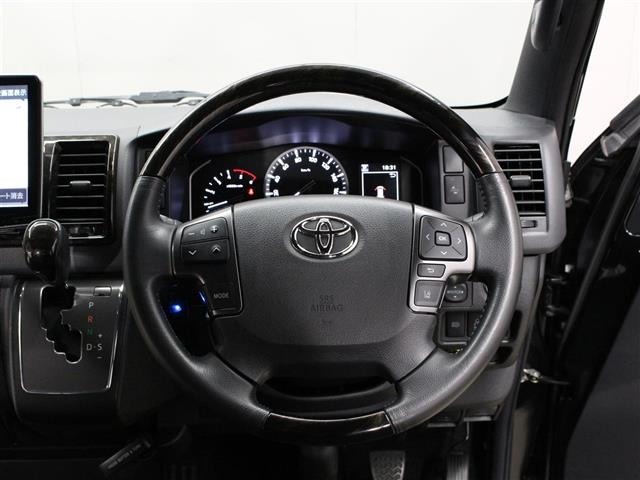 Toyota HIACE VAN 2023 7270365-12