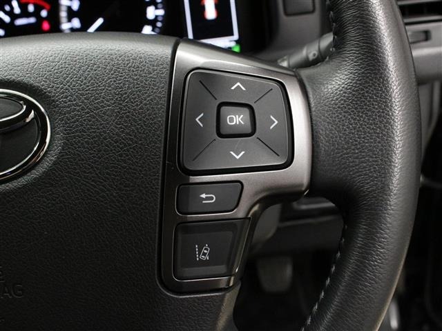 Toyota HIACE VAN 2023 7270365-22