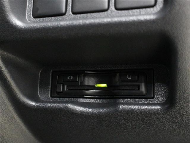 Toyota HIACE VAN 2023 7270365-3