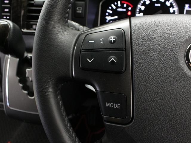 Toyota HIACE VAN 2023 7270366-11
