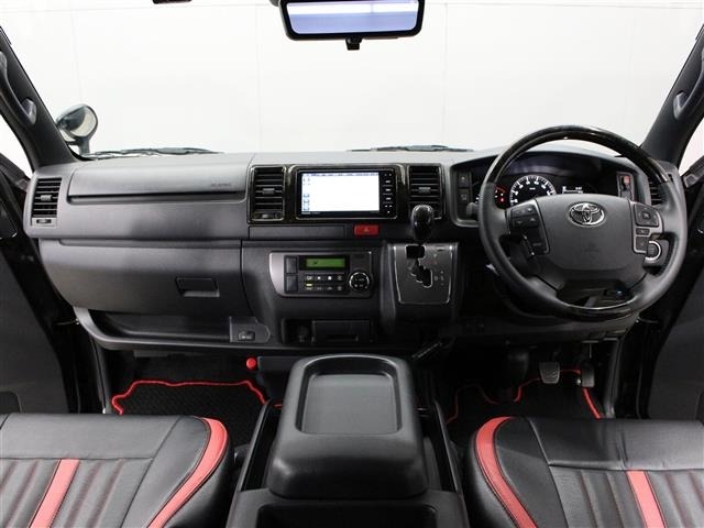 Toyota HIACE VAN 2023 7270366-13