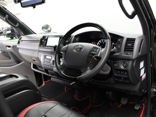 Toyota HIACE VAN 2023 7270366-4