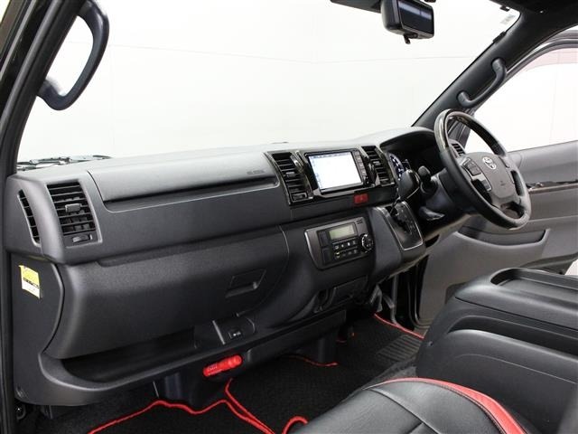 Toyota HIACE VAN 2023 7270366-7