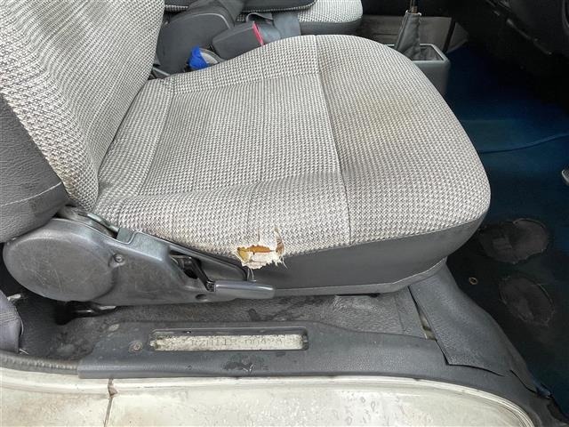 Toyota HIACE VAN 1997 7270367-19
