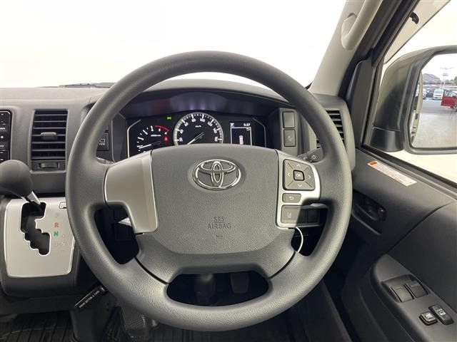 Toyota HIACE VAN 2025 7270368-15