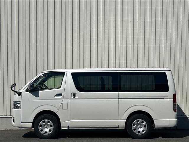 Toyota HIACE VAN 2023 7270369-0