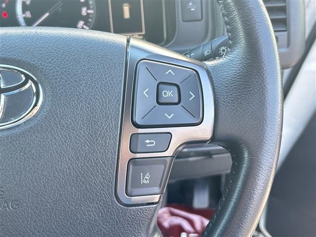 Toyota HIACE VAN 2023 7270369-10
