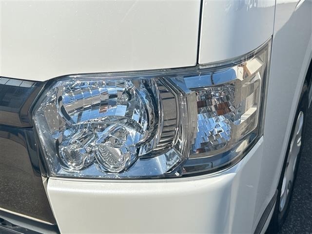 Toyota HIACE VAN 2023 7270369-4