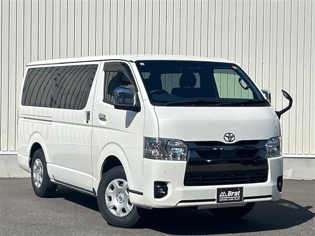 Toyota HIACE VAN 2023 7270369-6