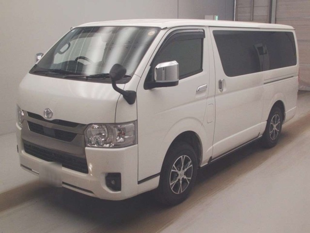 Toyota HIACE VAN 2025 7270373-0
