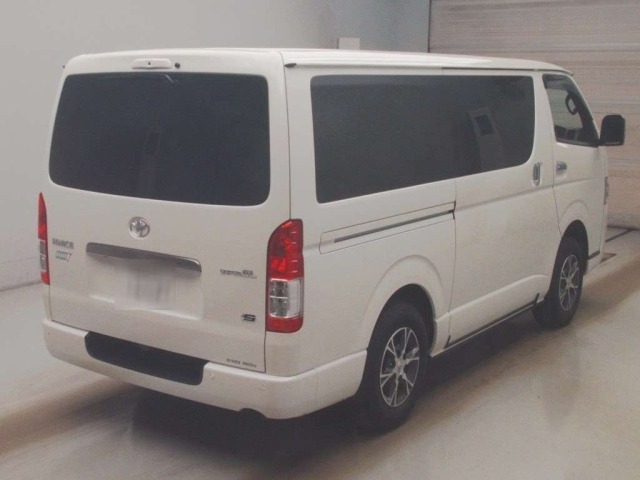 Toyota HIACE VAN 2025 7270373-1