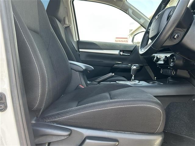 Toyota HILUX 2023 7258471-6
