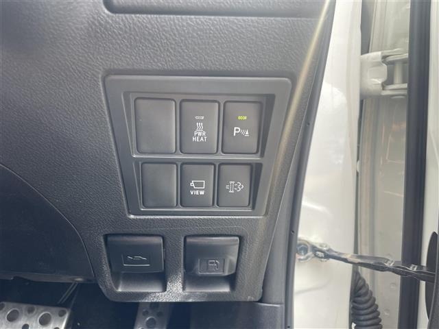 Toyota HILUX 2023 7258472-11