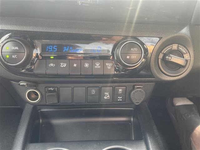 Toyota HILUX 2023 7258472-3
