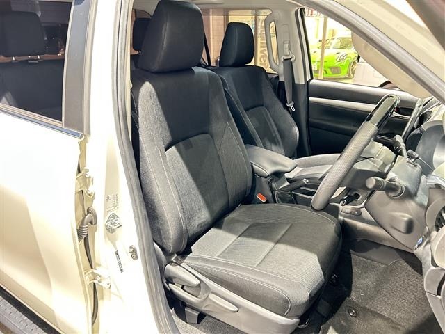 Toyota HILUX 2022 7258544-7