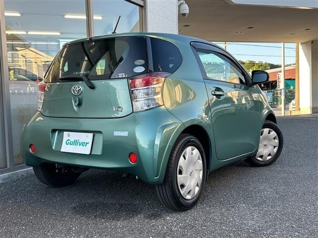 Toyota IQ 2008 7267901-10