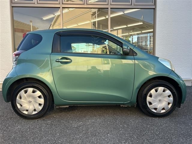 Toyota IQ 2008 7267901-11