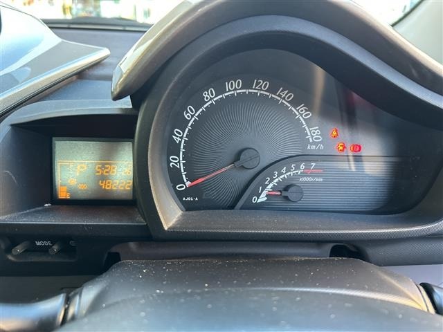Toyota IQ 2008 7267901-18