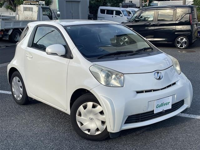 Toyota IQ 2010 7267910-11