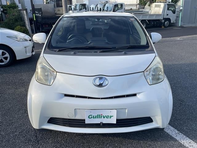 Toyota IQ 2010 7267910-12