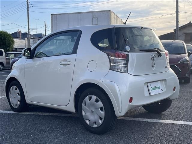 Toyota IQ 2010 7267910-14