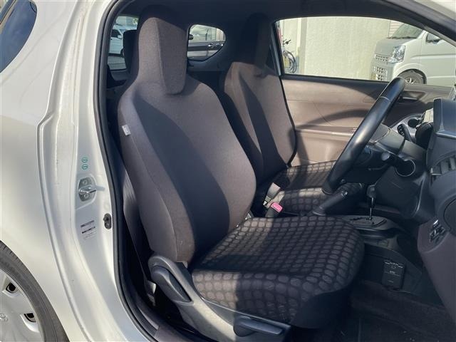 Toyota IQ 2010 7267910-22