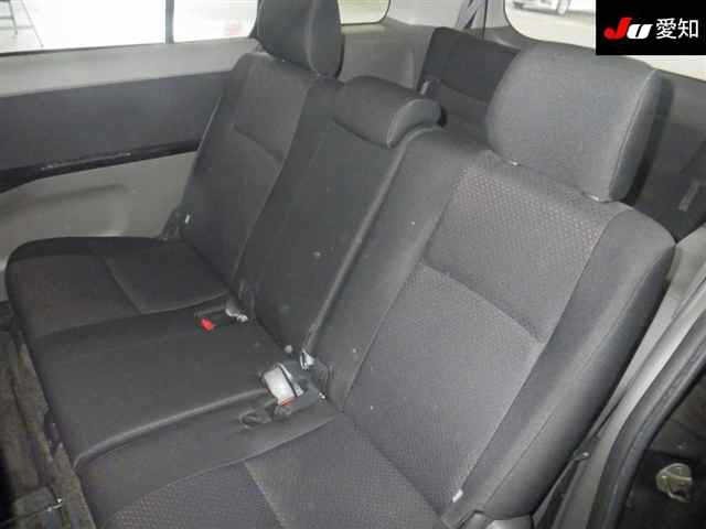 Toyota ISIS 2005 7269800-4