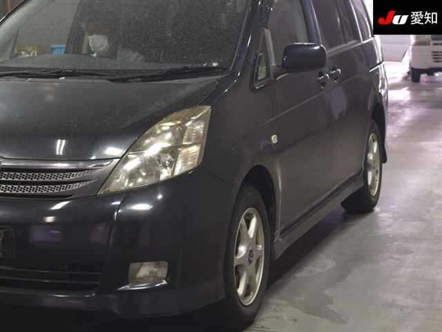 Toyota ISIS 2005 7269800-7