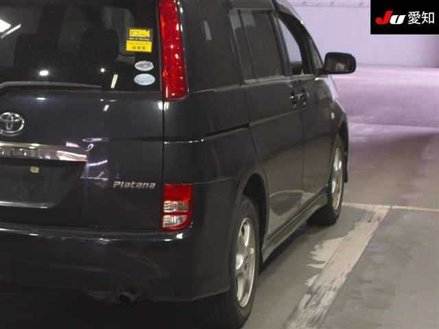 Toyota ISIS 2005 7269800-8