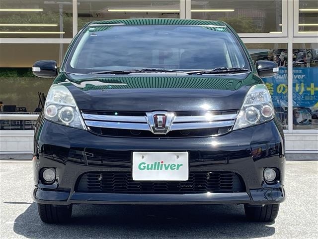 Toyota ISIS 2013 7269830-15