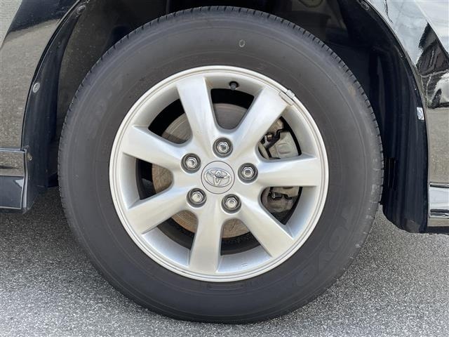 Toyota ISIS 2013 7269830-7