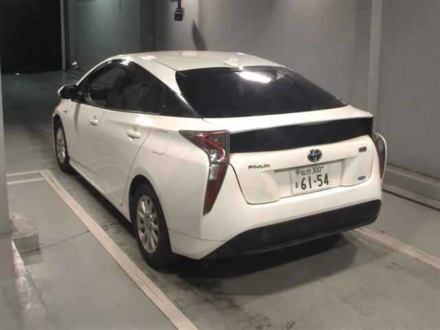 Toyota PRIUS 2016 7267911-1