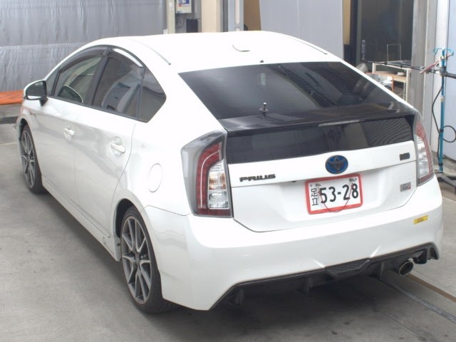 Toyota PRIUS 2013 7267971-1