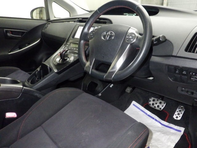 Toyota PRIUS 2013 7267971-3