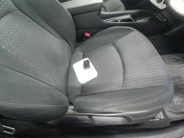 Toyota PRIUS 2017 7268025-10