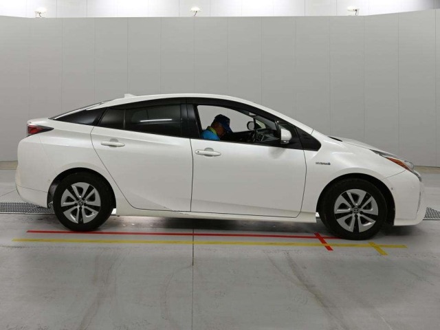 Toyota PRIUS 2017 7268025-3
