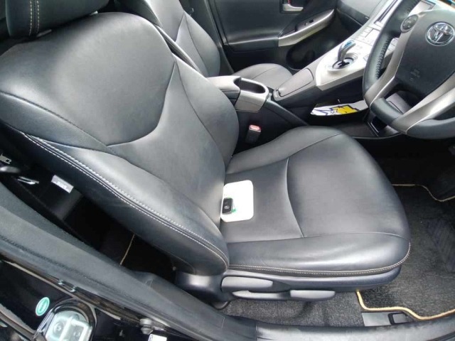 Toyota PRIUS 2015 7268029-10
